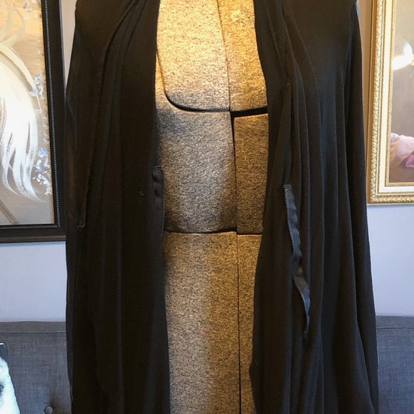 Matty M knit wrap / jacket - Picture 5 of 7